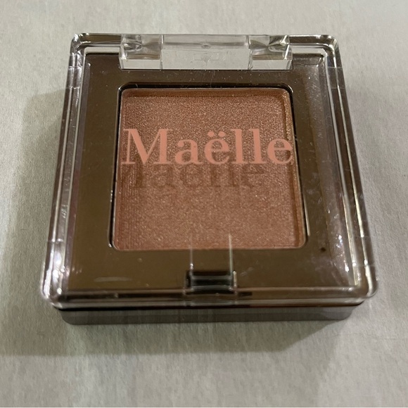 4/$25 Maelle Pink Diamond Eyeshadow *New* - Picture 3 of 5